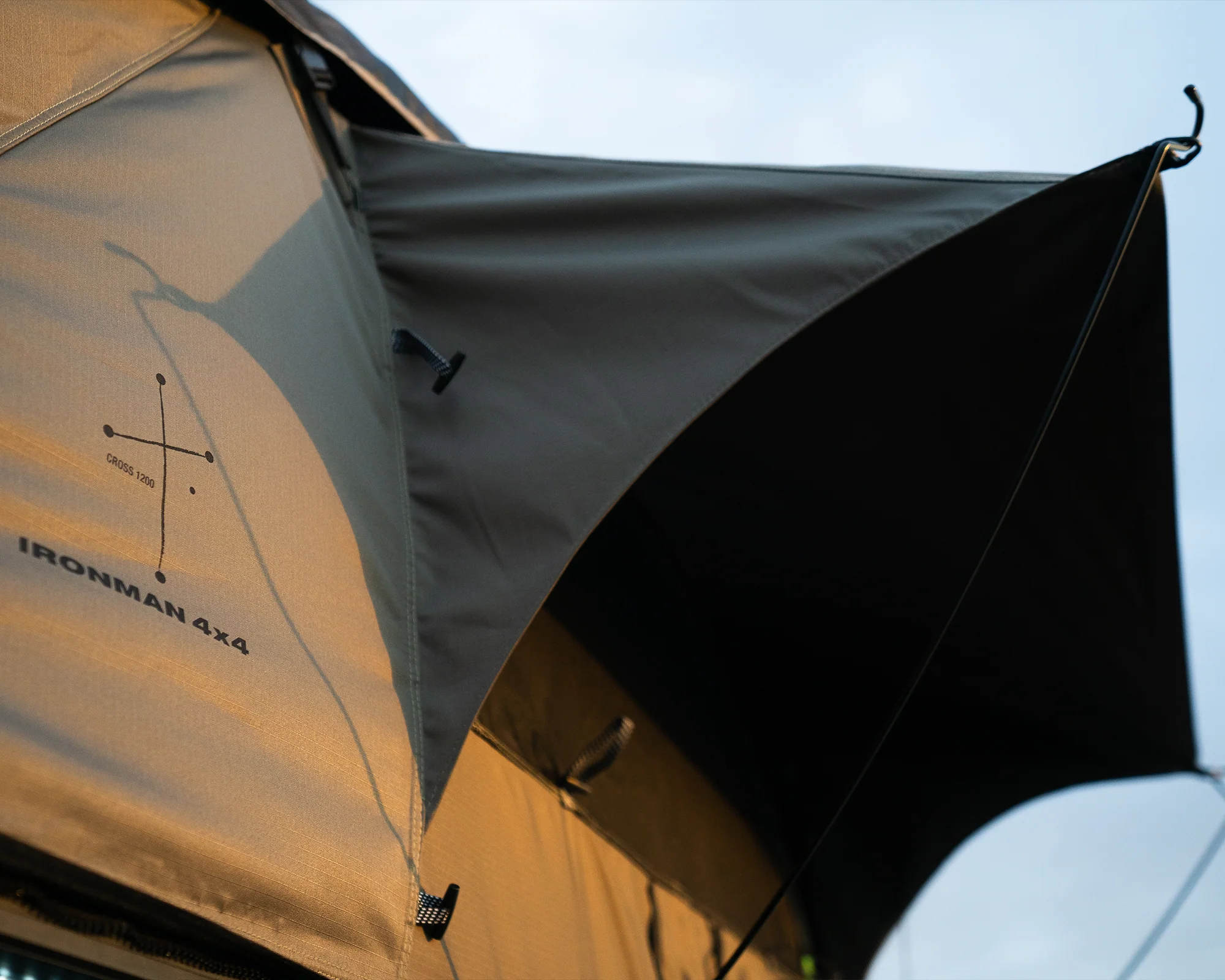 Ironman Cross 1200 Softshell Canvas Rooftop Tent - Image 4