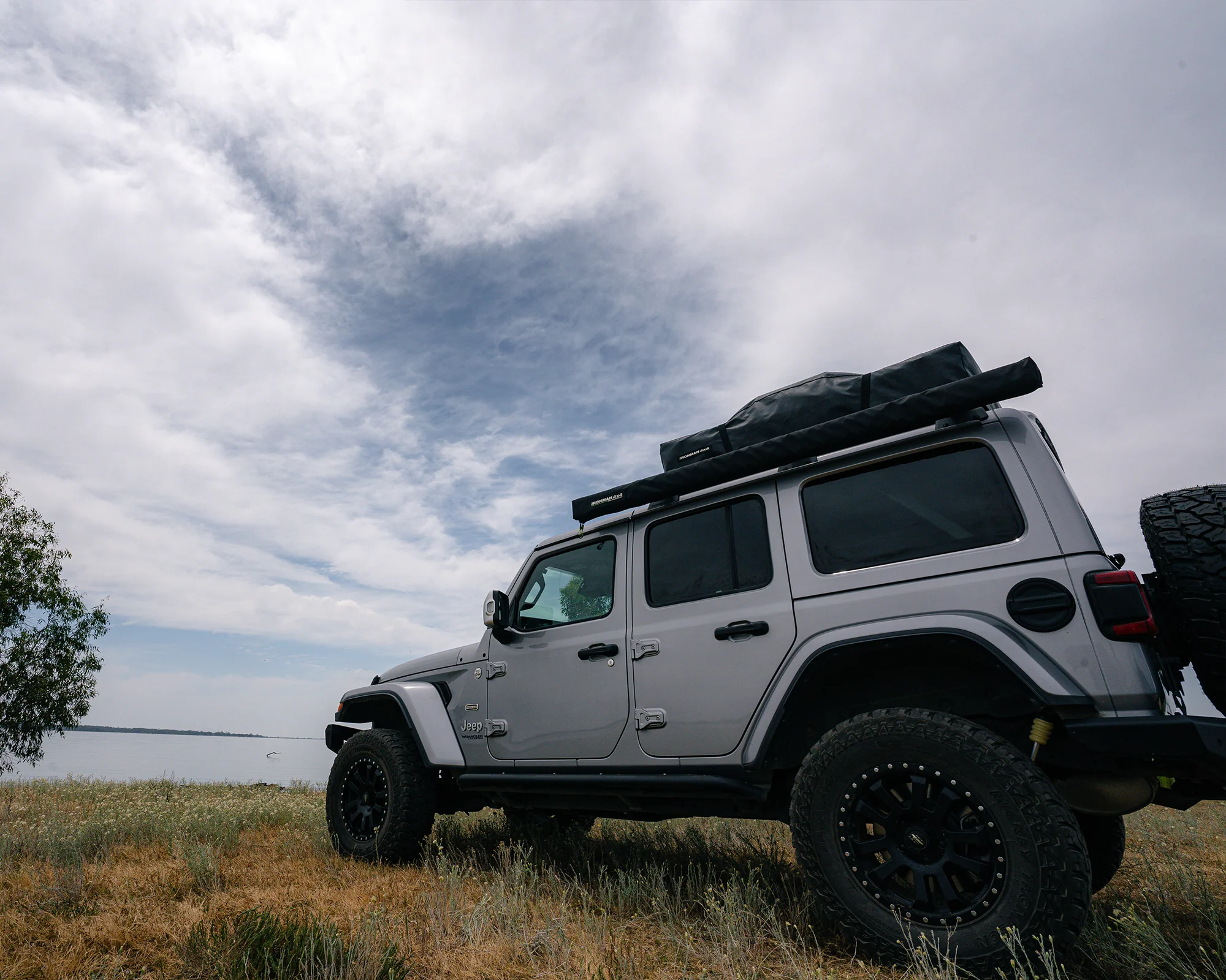 Ironman Deltawing 90 Awning - 2M x 2.5M - Image 3